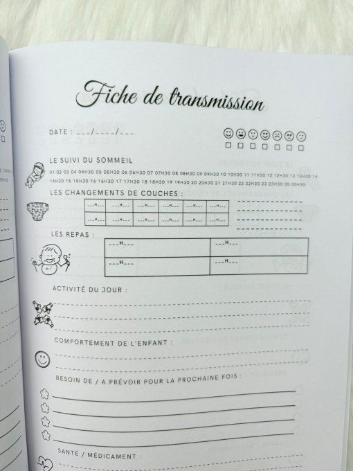 Carnet de Transmission Nounou Parents - 150 Jours - Suivi Quotidien Bébé